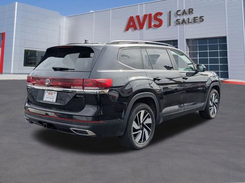 Used 2025 Volkswagen Atlas SE AWD/4WD image 6