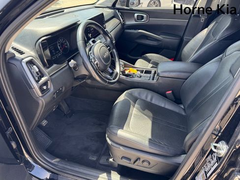 Certified 2022 Kia Sorento S FWD image 9
