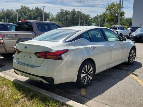 Certified 2022 Nissan Altima 2.5 SL FWD image 3