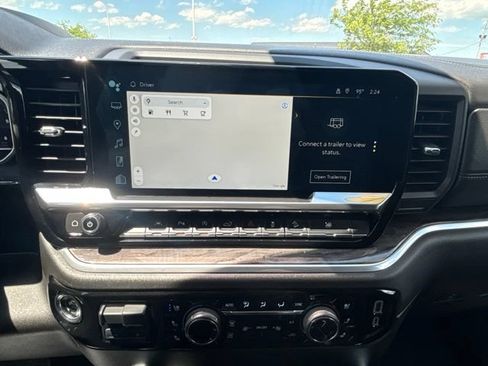Used 2024 Chevrolet Silverado 1500 LTZ w/ LTZ Premium Package AWD/4WD image 4