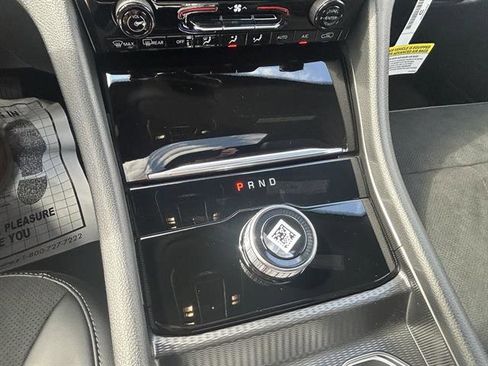 New 2025 Jeep Grand Cherokee Altitude image 14