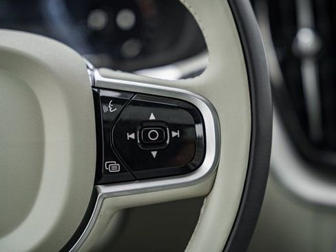 New 2026 Volvo XC60 B5 Ultra w/ Protection Package Premier image 28