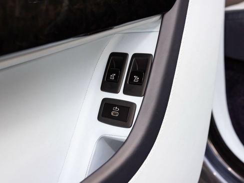 Certified 2022 Rolls-Royce Cullinan w/ Cullinan Package AWD/4WD image 77