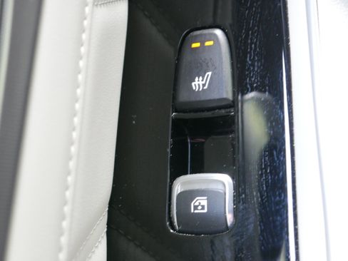 Certified 2025 Kia Sorento SX Prestige AWD/4WD image 17