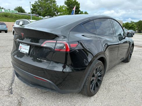 Used 2021 Tesla Model Y Long Range AWD/4WD image 4