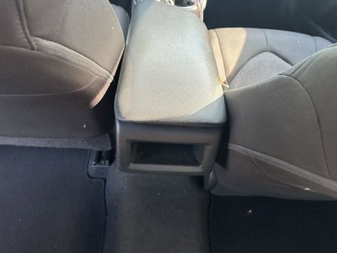 Used 2021 Toyota Camry LE FWD image 27