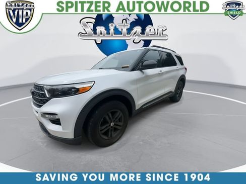 Used 2020 Ford Explorer XLT w/ Equipment Group 202A AWD/4WD image 4