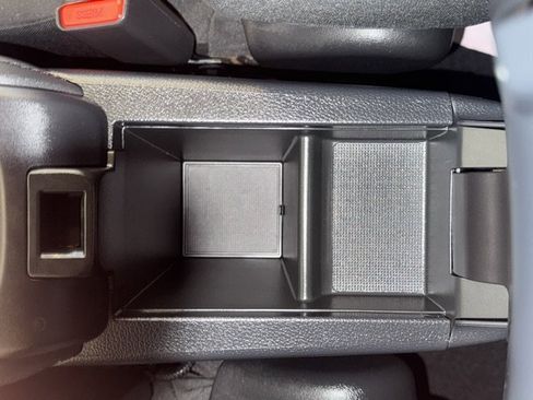 Used 2017 Honda HR-V EX image 23
