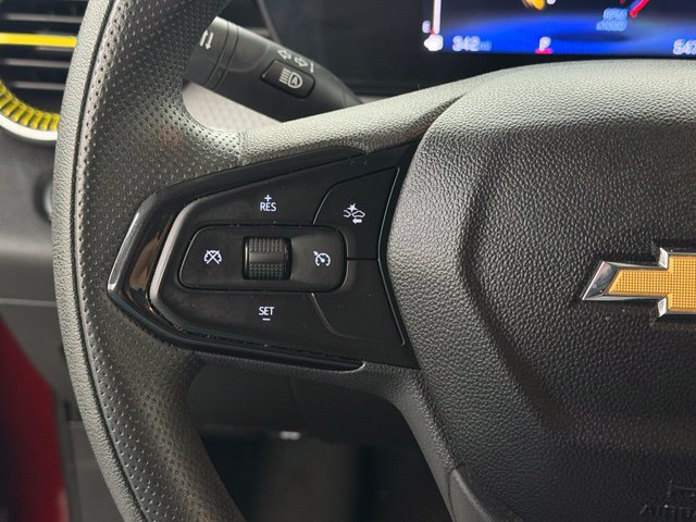 Used 2025 Chevrolet Trax LT FWD image 20