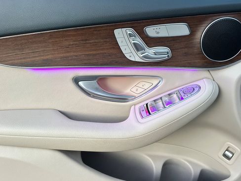 Certified 2022 Mercedes-Benz GLC 300 image 26