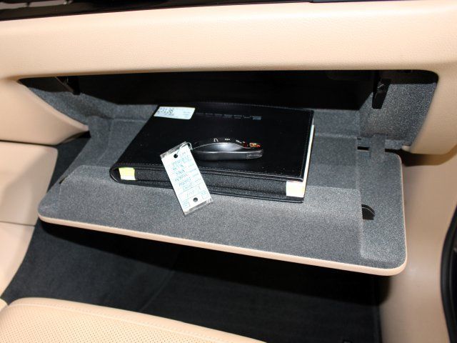Certified 2023 Porsche Macan AWD/4WD image 29
