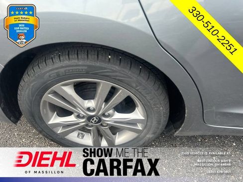 Used 2017 Hyundai Elantra SE FWD image 10