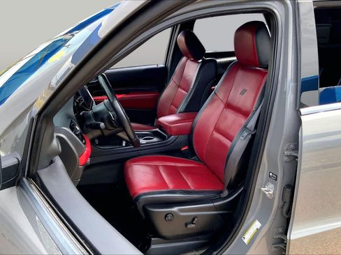 Used 2022 Dodge Durango R/T w/ Blacktop Package AWD/4WD image 8