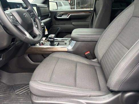 Used 2025 Chevrolet Silverado 1500 LT Trail Boss w/ Protection Package AWD/4WD image 11