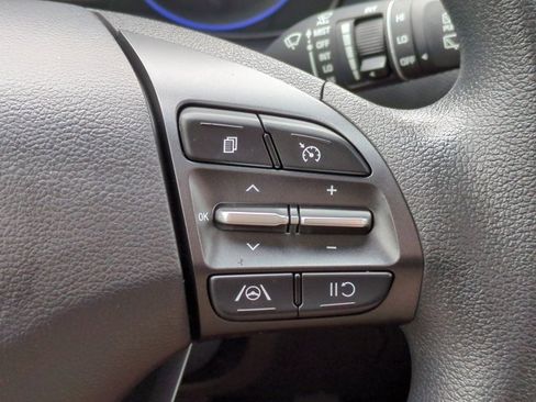 Used 2022 Hyundai Kona SEL image 24