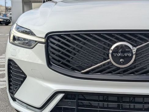 New 2026 Volvo XC60 B5 Ultra w/ Protection Package Premier AWD/4WD image 10