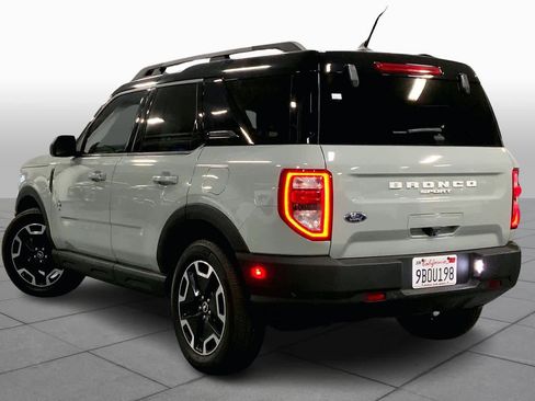 Used 2022 Ford Bronco Sport Outer Banks w/ Tech Package image 11