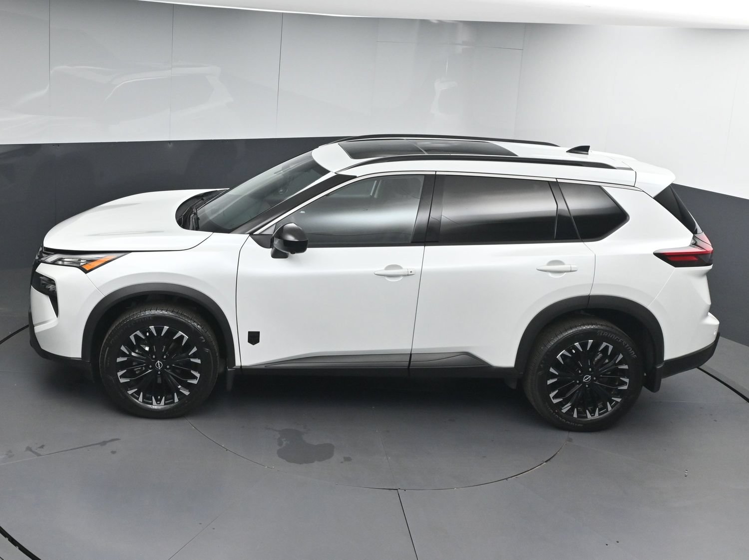 Certified 2026 Nissan Rogue Dark Armor AWD/4WD image 38