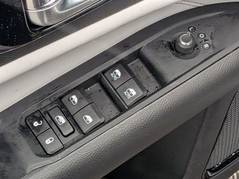 New 2026 Jeep Compass Limited image 22