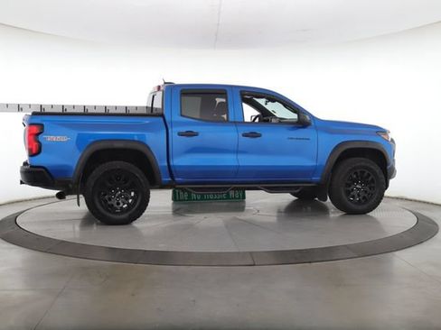 Used 2023 Chevrolet Colorado Trail Boss w/ Advanced Trailering Package AWD/4WD image 6