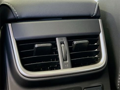 New 2025 Subaru Outback Limited image 29