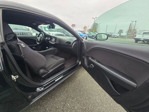 Used 2017 Dodge Challenger SXT w/ Sound Group image 11