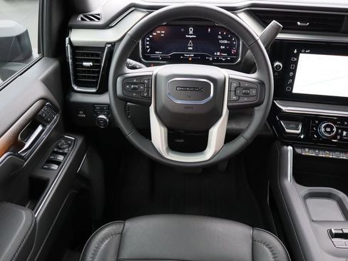 Used 2024 GMC Sierra 2500 Denali w/ Denali Reserve Package image 25