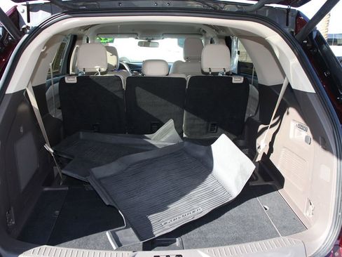 Certified 2022 Ford Explorer Platinum w/ Equipment Group 601A image 23