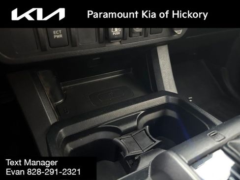 Used 2019 Toyota Tacoma TRD Off-Road AWD/4WD image 23