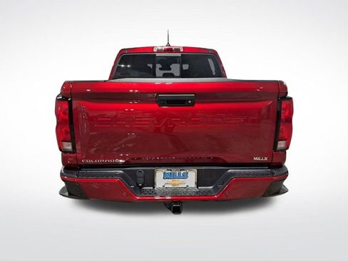 Used 2025 Chevrolet Colorado LT w/ LT Convenience Package image 6