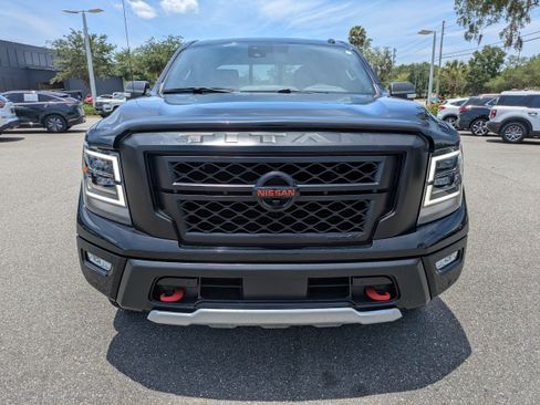 Used 2021 Nissan Titan PRO-4X w/ Pro-4x Convenience Package AWD/4WD image 9
