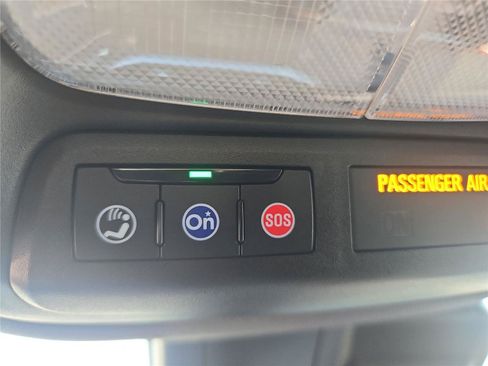 Used 2023 Chevrolet TrailBlazer RS w/ Convenience Package AWD/4WD image 17