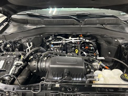 Certified 2024 Ford Explorer XLT w/ Equipment Group 202A AWD/4WD image 32