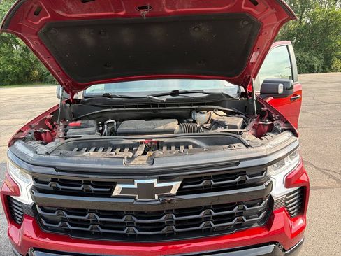 Used 2024 Chevrolet Silverado 1500 LT Trail Boss w/ LT Trail Boss Premium Package AWD/4WD image 31