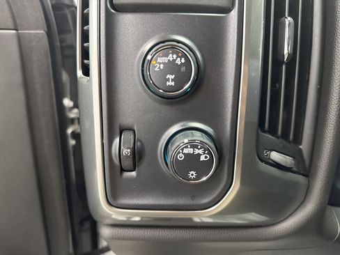 Used 2019 Chevrolet Silverado 1500 LT image 10