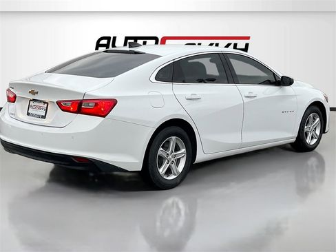 Used 2024 Chevrolet Malibu LS w/ LPO, Floor Liner Package image 7