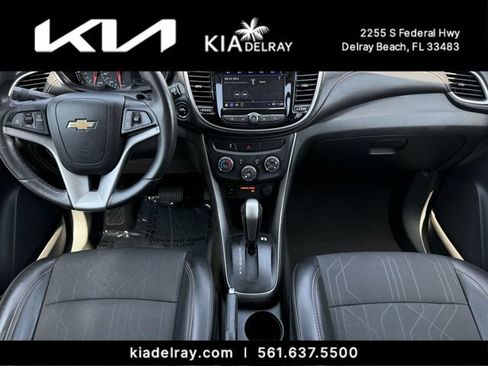 Used 2018 Chevrolet Trax LT w/ Driver Confidence Package FWD image 14