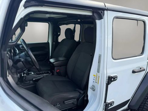 Used 2019 Jeep Wrangler Unlimited Sport S AWD/4WD image 13