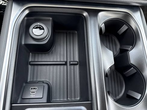 New 2027 Ford Expedition Max Active RWD image 32