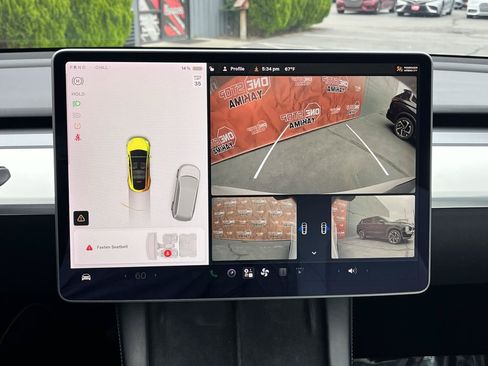 Used 2021 Tesla Model Y Long Range AWD/4WD image 10