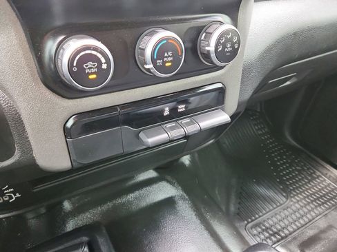 Used 2019 RAM 2500 Tradesman AWD/4WD image 25