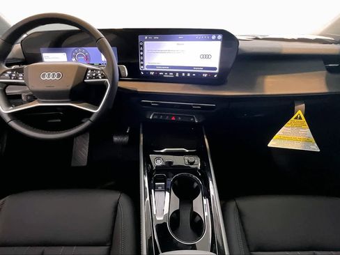 New 2026 Audi Q3 quattro 2.0T AWD/4WD image 5