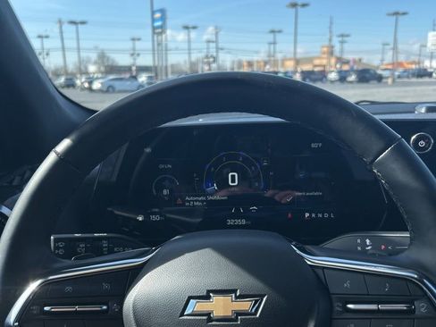 Used 2025 Chevrolet Equinox LT w/ Convenience Package II image 35