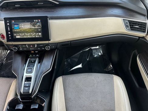 Used 2019 Honda Clarity Plug-In Hybrid image 28