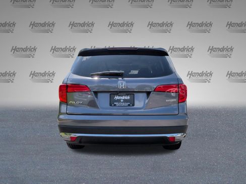 Used 2017 Honda Pilot Touring image 8