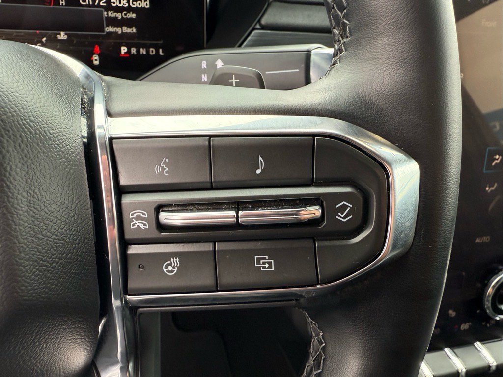 Used 2025 GMC Acadia Elevation FWD image 21