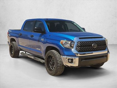 Used 2018 Toyota Tundra SR5 w/ SR5 Upgrade Package RWD image 3