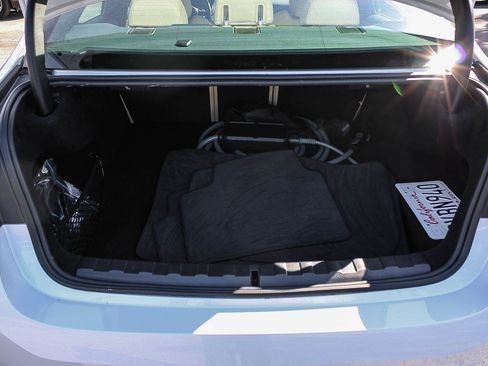 Used 2024 BMW 330e image 26