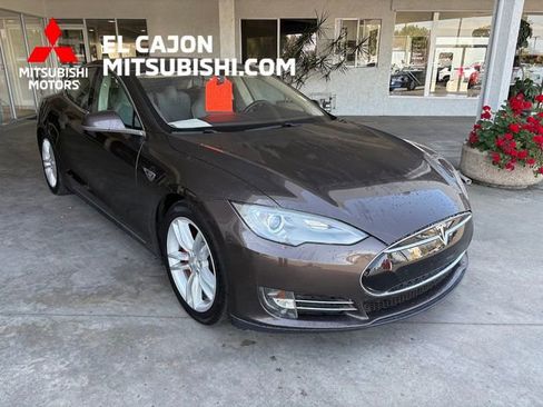 Used 2014 Tesla Model S P85 image 1