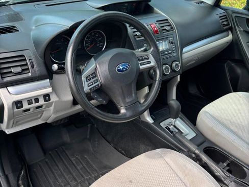 Used 2014 Subaru Forester 2.5i Premium w/ All-Weather Package AWD/4WD image 19